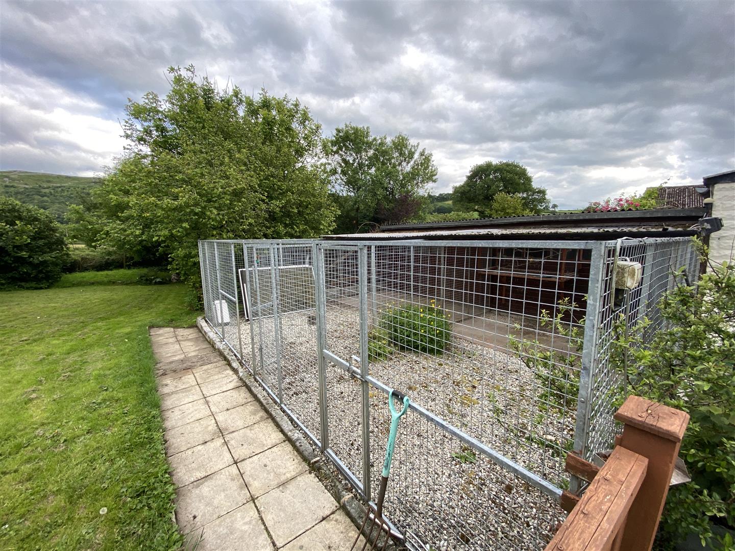 KENNEL BLOCK